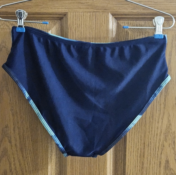 Aqua and Blue Two-Piece Bikini • Mid-Rise Bottoms • Tie Top • Size Small • - Picture 5 of 8